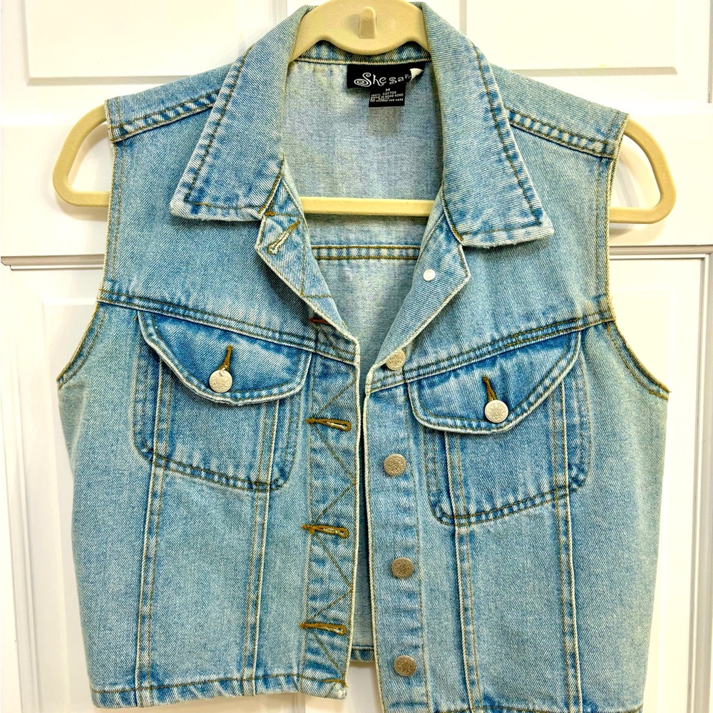 Cute She Said Cropped Jean Vest